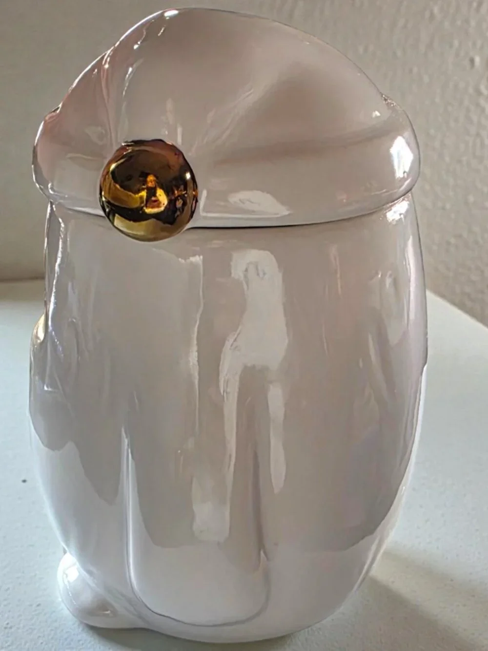 WEST ELM YETI Figural Mug With Lid Ceramic White With Gold Trim